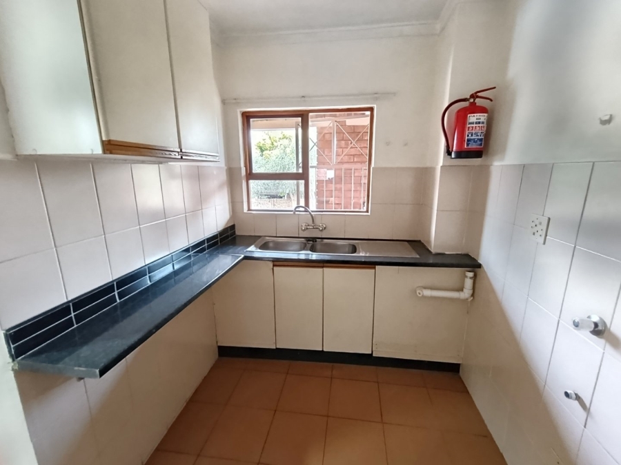 2 Bedroom Property for Sale in Langenhovenpark Free State